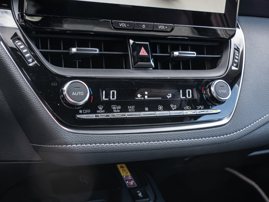 Fahrzeugansicht TOYOTA Corolla Touring Sports 2.0 Hybrid Teamplayer - Bild 18