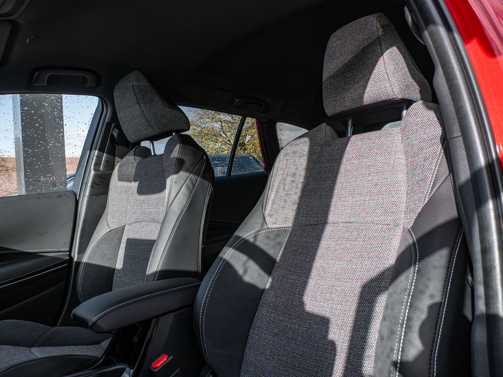 Fahrzeugansicht TOYOTA Corolla Touring Sports 2.0 Hybrid Teamplayer - Bild 36