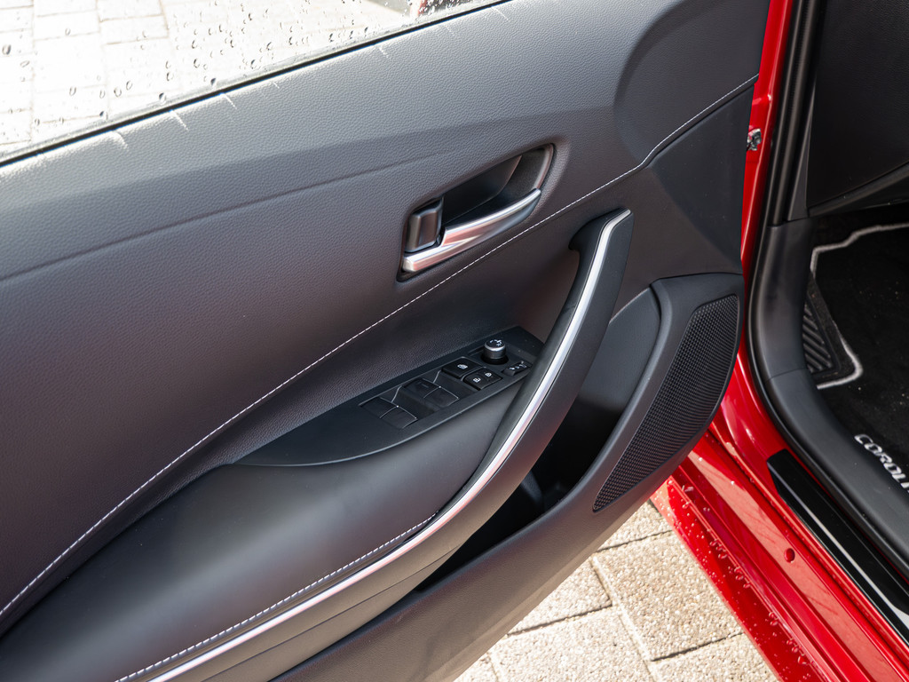 Fahrzeugansicht TOYOTA Corolla Touring Sports 2.0 Hybrid Teamplayer - Bild 37