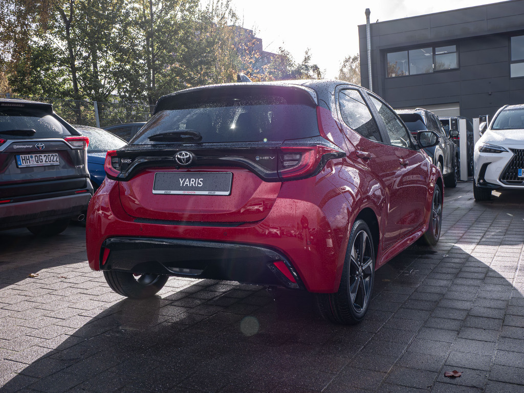 Fahrzeugansicht TOYOTA Yaris 1.5 Hybrid Style Plus - Bild 34