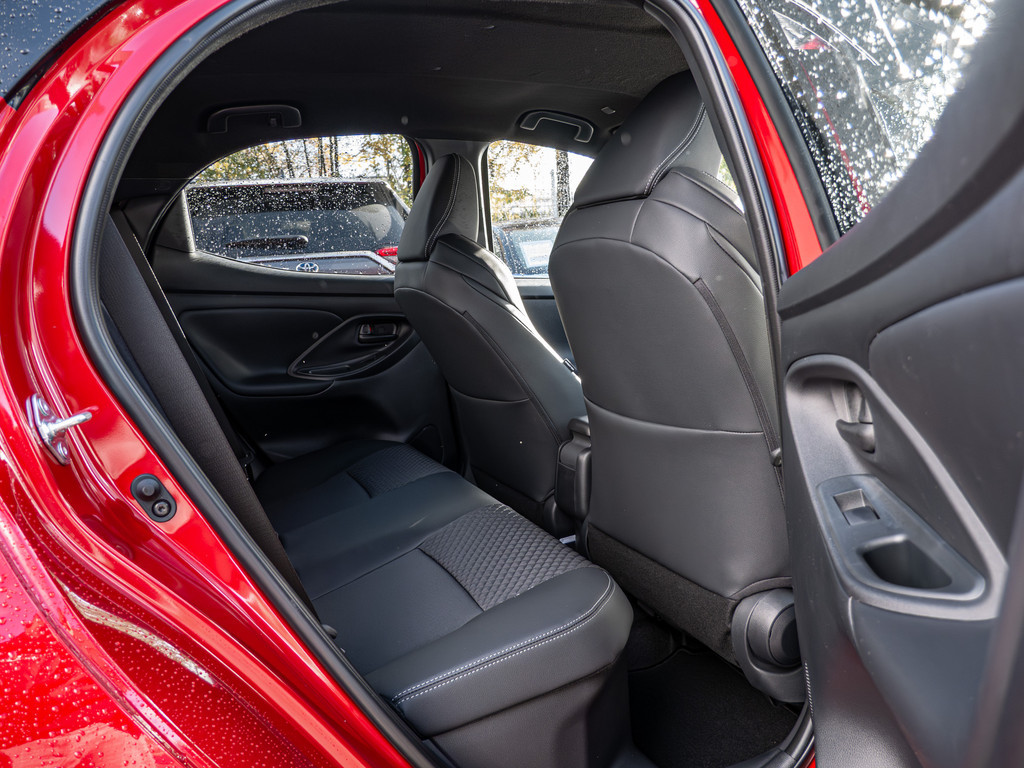 Fahrzeugansicht TOYOTA Yaris 1.5 Hybrid Style Plus - Bild 4