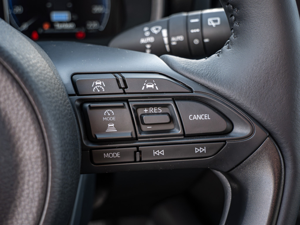 Fahrzeugansicht TOYOTA Yaris 1.5 Hybrid Style Plus - Bild 28