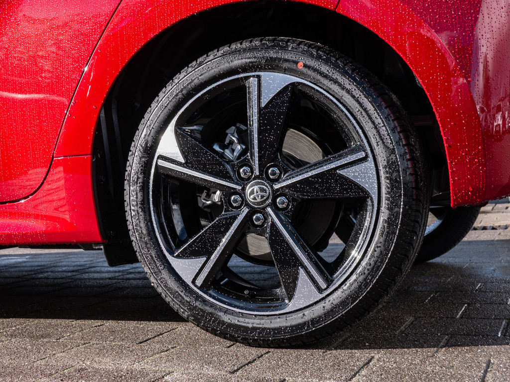 Fahrzeugansicht TOYOTA Yaris 1.5 Hybrid Style Plus - Bild 39