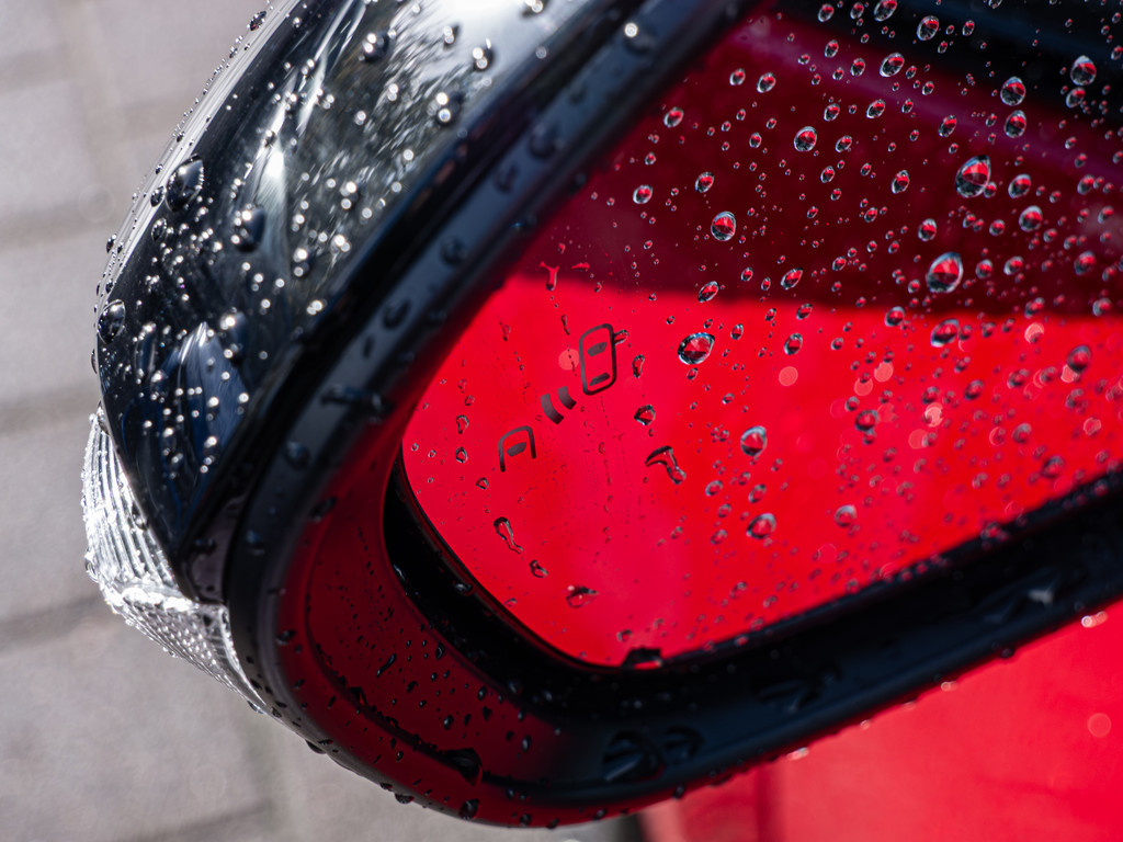 Fahrzeugansicht TOYOTA Yaris 1.5 Hybrid Style Plus - Bild 40