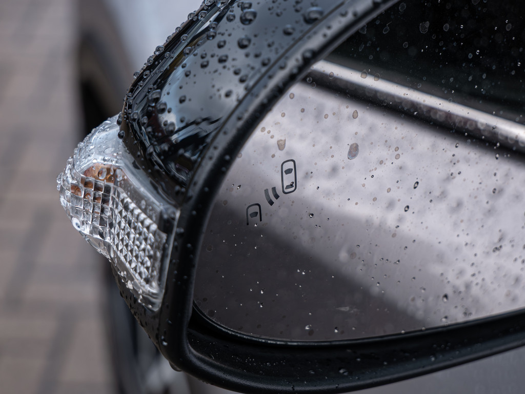 Fahrzeugansicht TOYOTA C-HR 1.2 Style - Bild 3