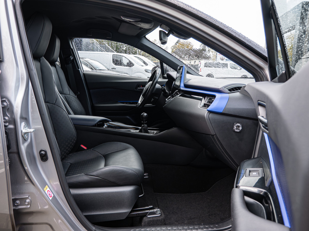 Fahrzeugansicht TOYOTA C-HR 1.2 Style - Bild 5