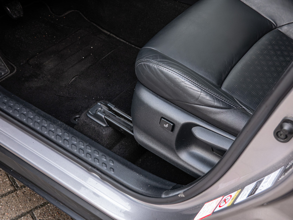 Fahrzeugansicht TOYOTA C-HR 1.2 Style - Bild 33