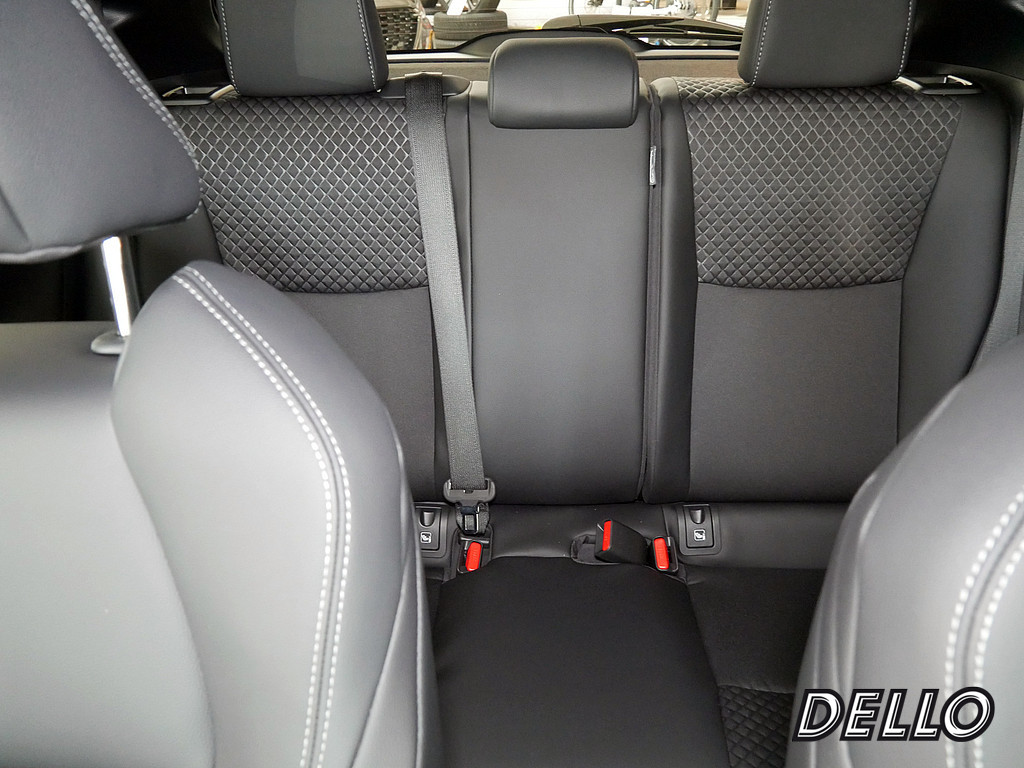 Fahrzeugansicht TOYOTA Yaris Hybrid 1.5 VVT-i Style Plus - Bild 29