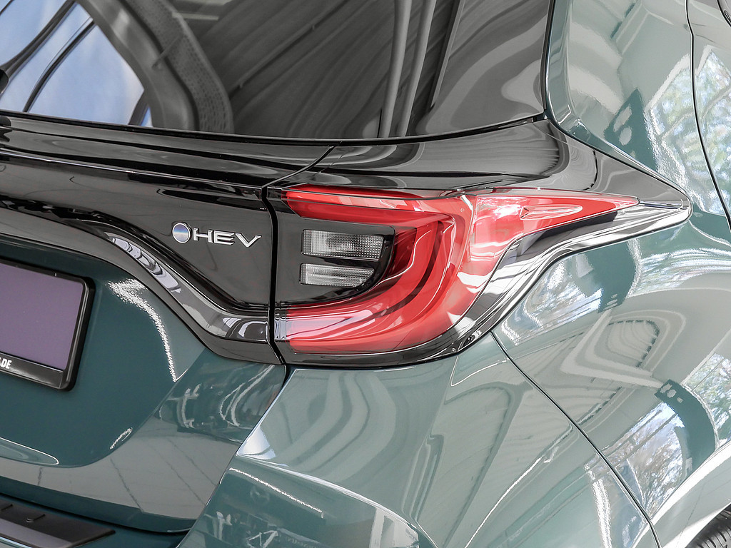 Fahrzeugansicht TOYOTA Yaris Hybrid 1.5 VVT-i Style Plus - Bild 35