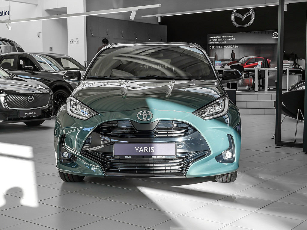 Fahrzeugansicht TOYOTA Yaris Hybrid Style Plus - Bild 12