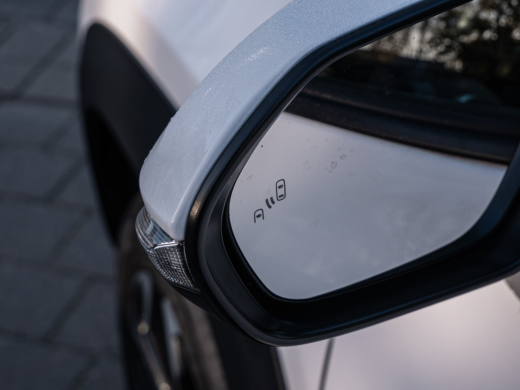 Fahrzeugansicht TOYOTA Yaris Cross Hybrid Team D - Bild 2