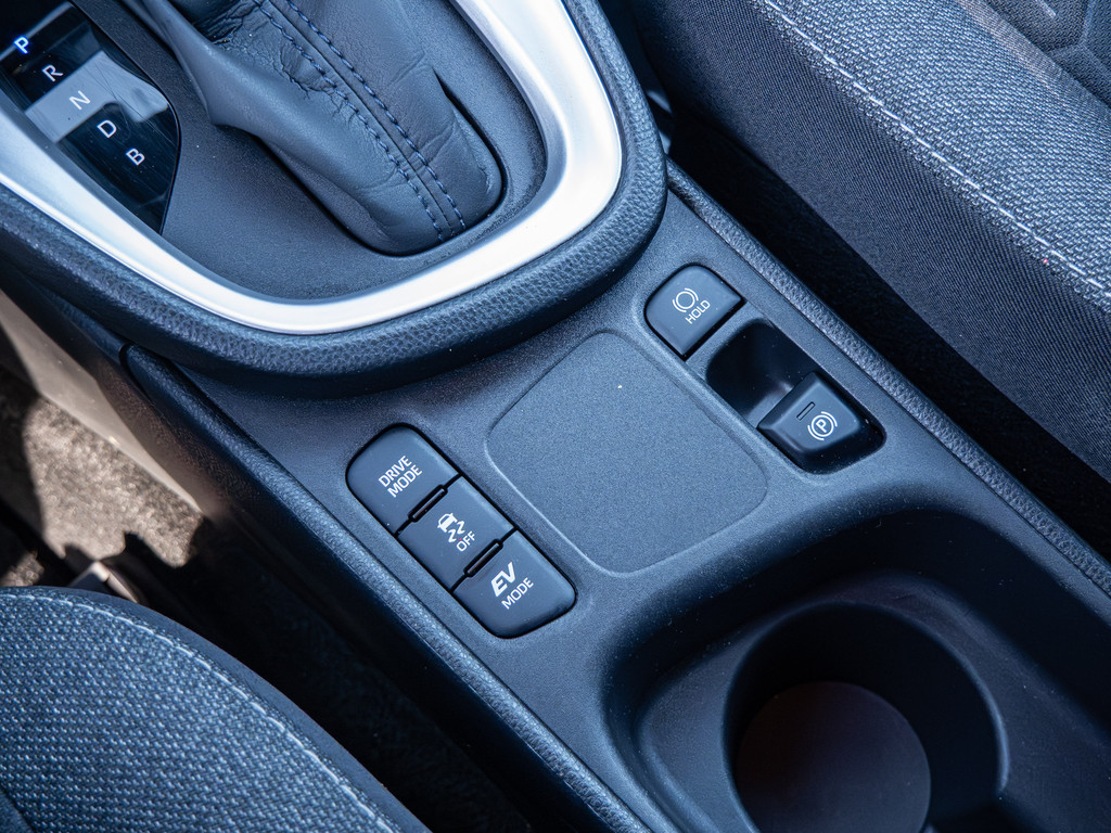 Fahrzeugansicht TOYOTA Yaris Cross Hybrid Team D - Bild 21