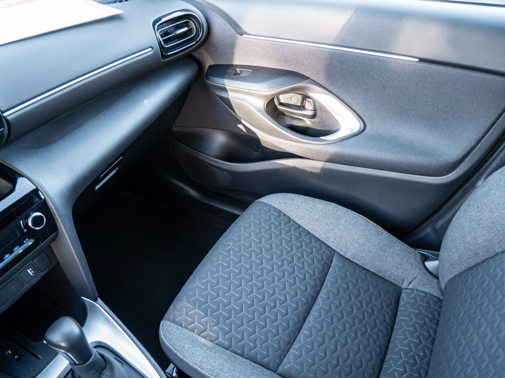 Fahrzeugansicht TOYOTA Yaris Cross Hybrid Team D - Bild 22