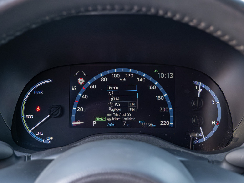 Fahrzeugansicht TOYOTA Yaris Cross Hybrid Team D - Bild 25