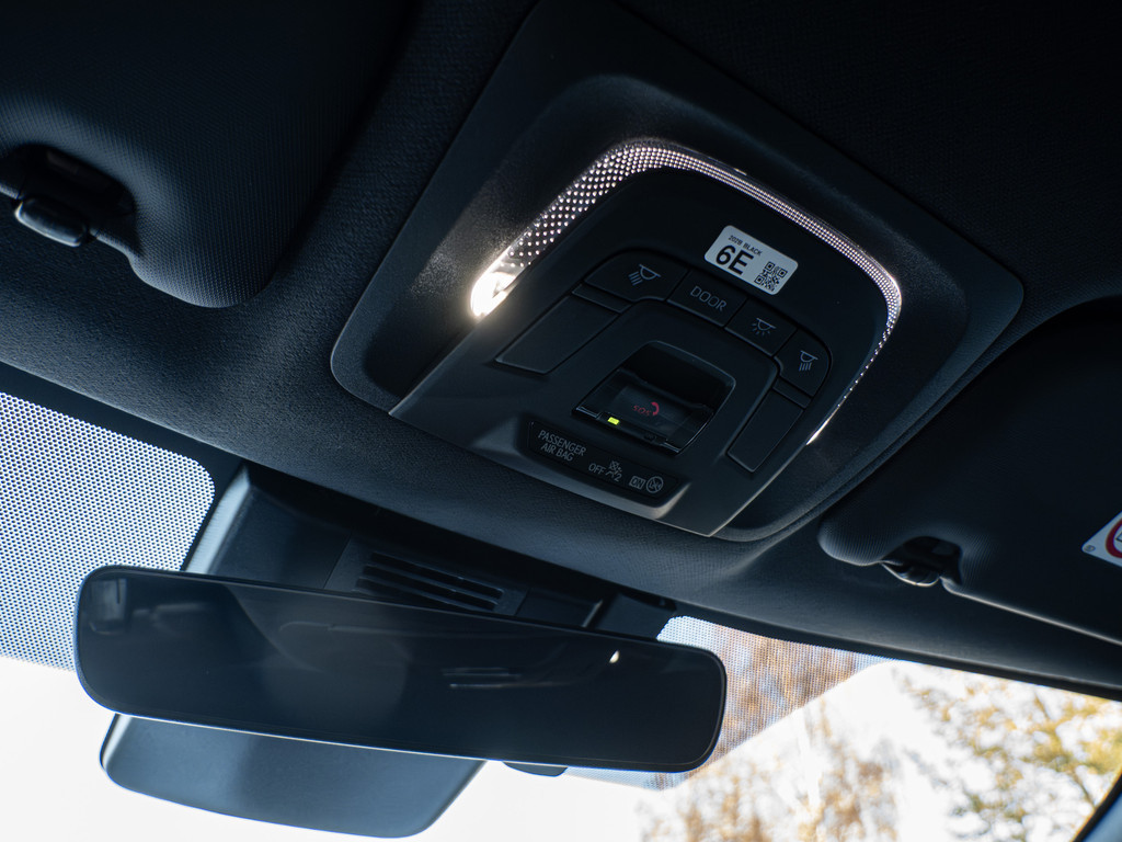 Fahrzeugansicht TOYOTA Corolla Touring Sports 2.0 Hybrid Teamplayer - Bild 25