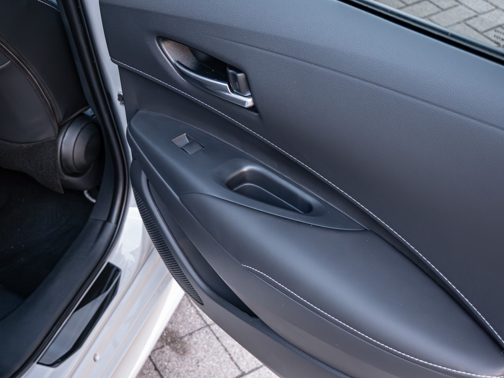 Fahrzeugansicht TOYOTA Corolla Touring Sports 2.0 Hybrid Teamplayer - Bild 11