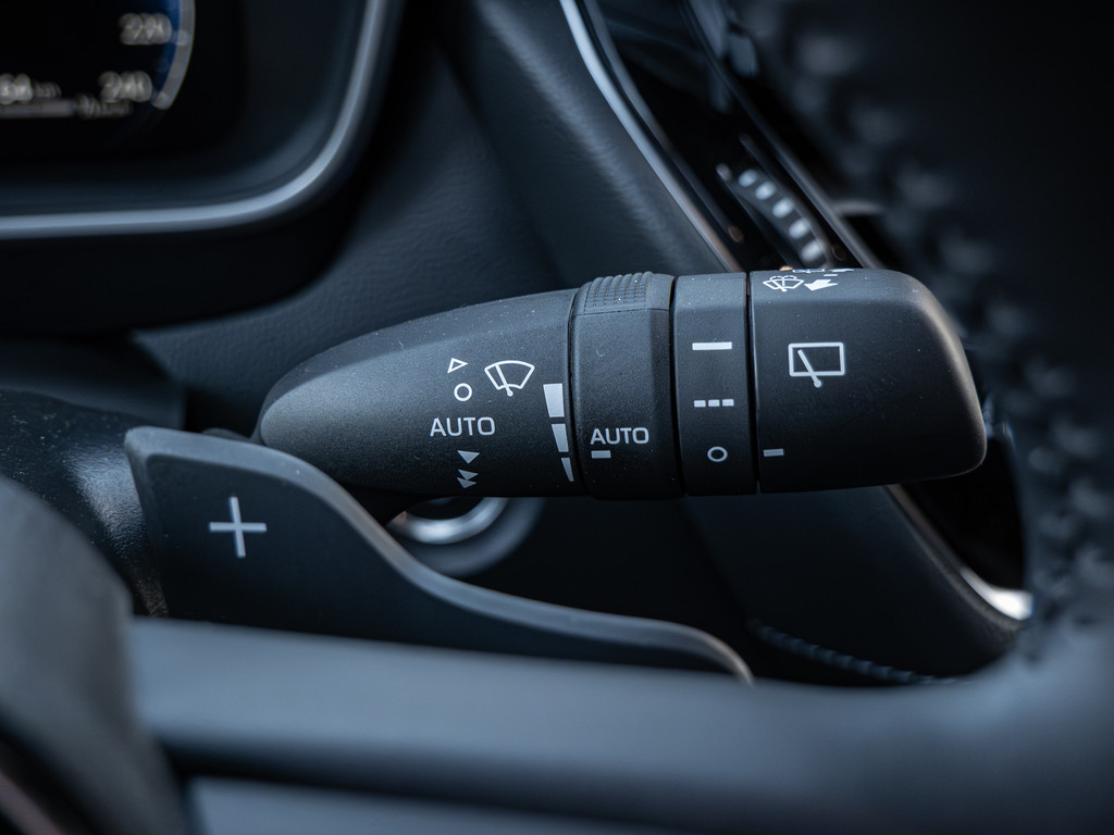 Fahrzeugansicht TOYOTA Corolla Touring Sports 2.0 Hybrid Teamplayer - Bild 28