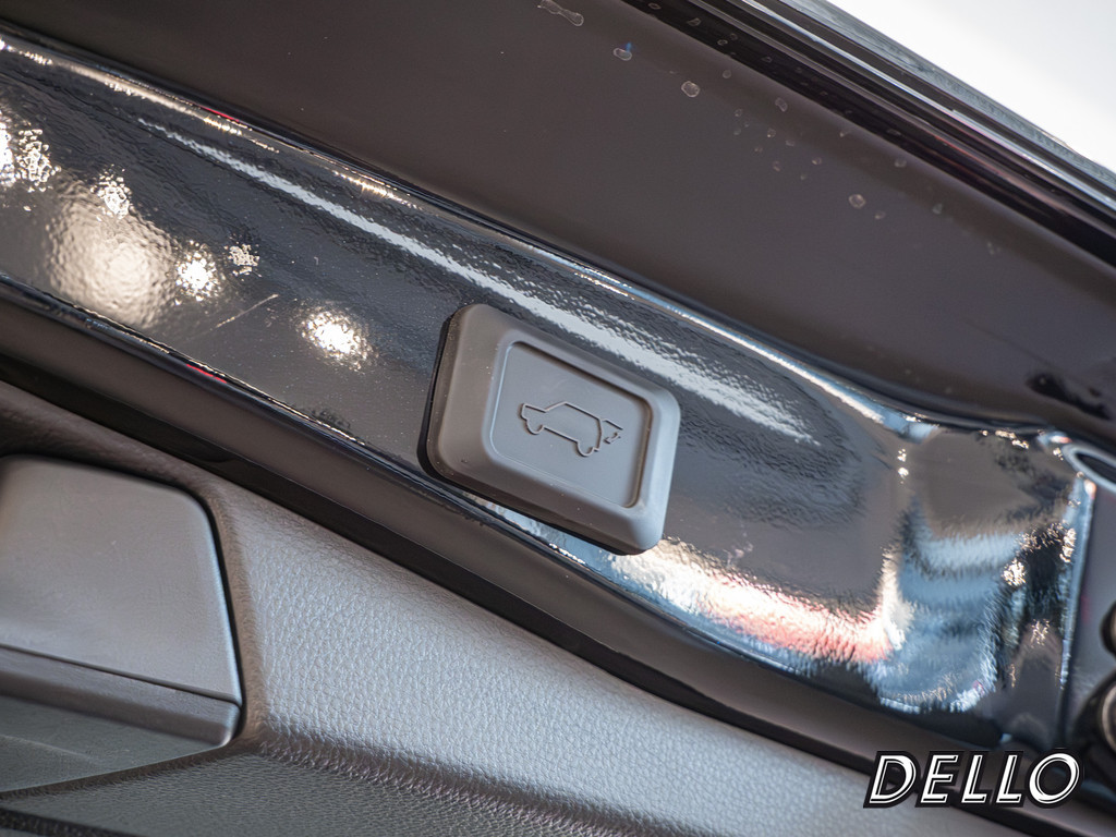 Fahrzeugansicht TOYOTA RAV4 2.5 Plug-in Hybrid 4x4 Teamplayer - Bild 11