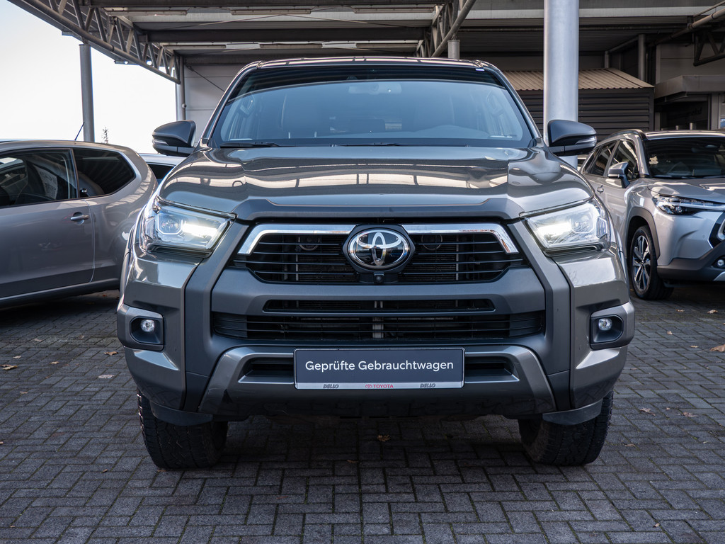 Fahrzeugansicht TOYOTA Hilux 2.8 Double Cab Invincible 4x4 - Bild 12