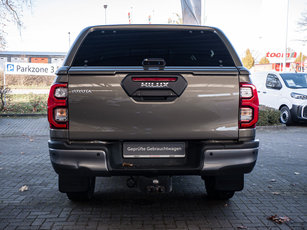 Fahrzeugansicht TOYOTA Hilux 2.8 Double Cab Invincible 4x4 - Bild 45