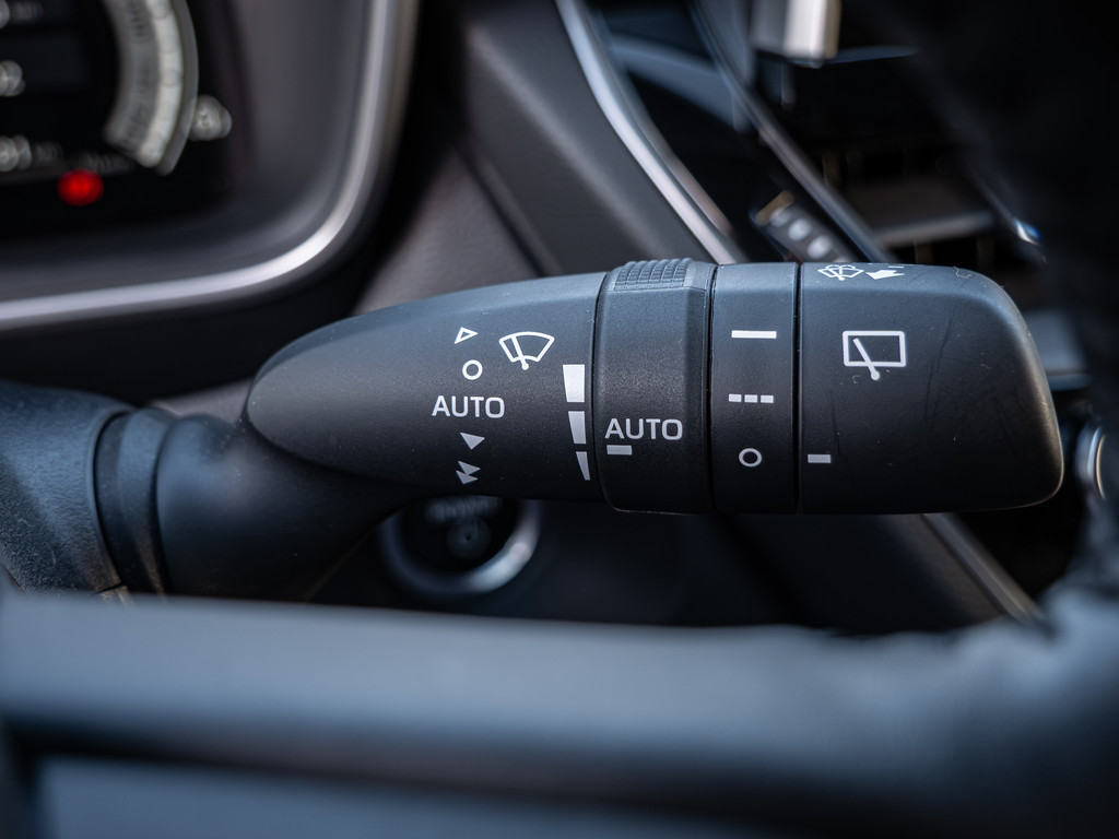 Fahrzeugansicht TOYOTA Corolla Cross 2.0 VVT-i Hybrid Team Deutschland - Bild 27