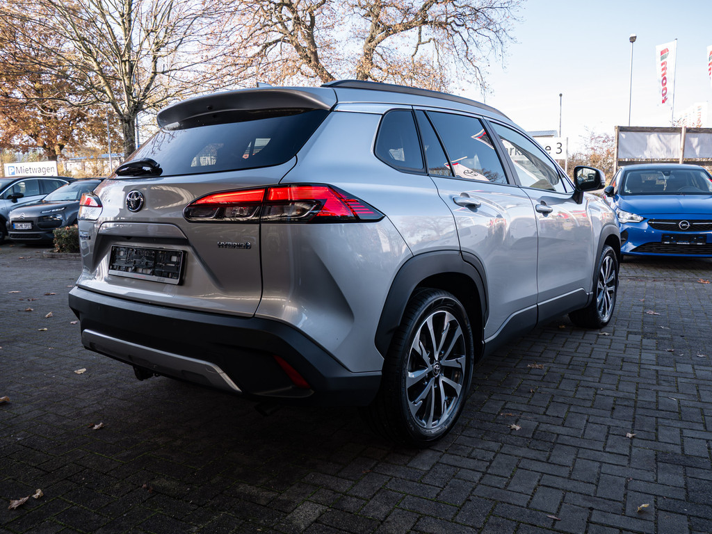 Fahrzeugansicht TOYOTA Corolla Cross 2.0 VVT-i Hybrid Team Deutschland - Bild 40