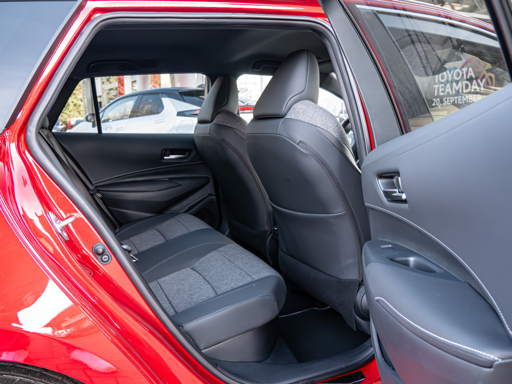 Fahrzeugansicht TOYOTA Corolla Touring Sports 2.0 Hybrid Teamplayer - Bild 4