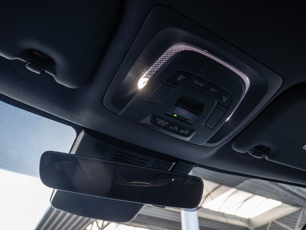 Fahrzeugansicht TOYOTA Corolla Touring Sports 2.0 Hybrid Teamplayer - Bild 22