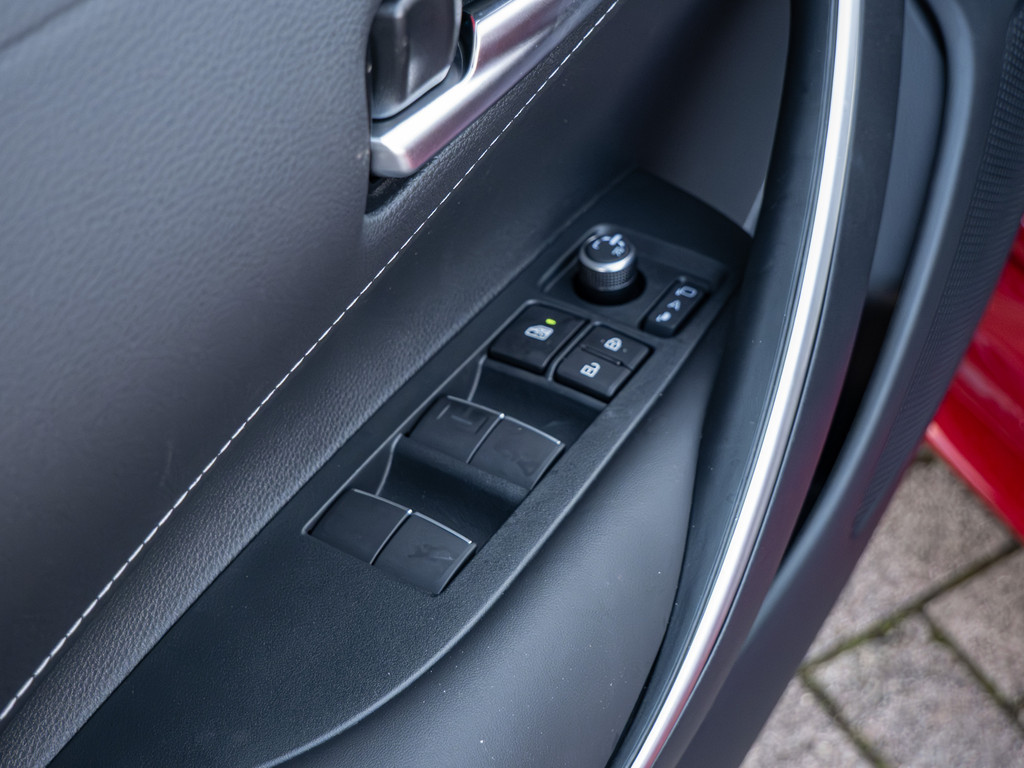 Fahrzeugansicht TOYOTA Corolla Touring Sports 2.0 Hybrid Teamplayer - Bild 37