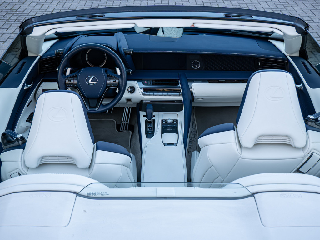 Fahrzeugansicht LEXUS LC 500 Cabrio Bespoke Build - Bild 9