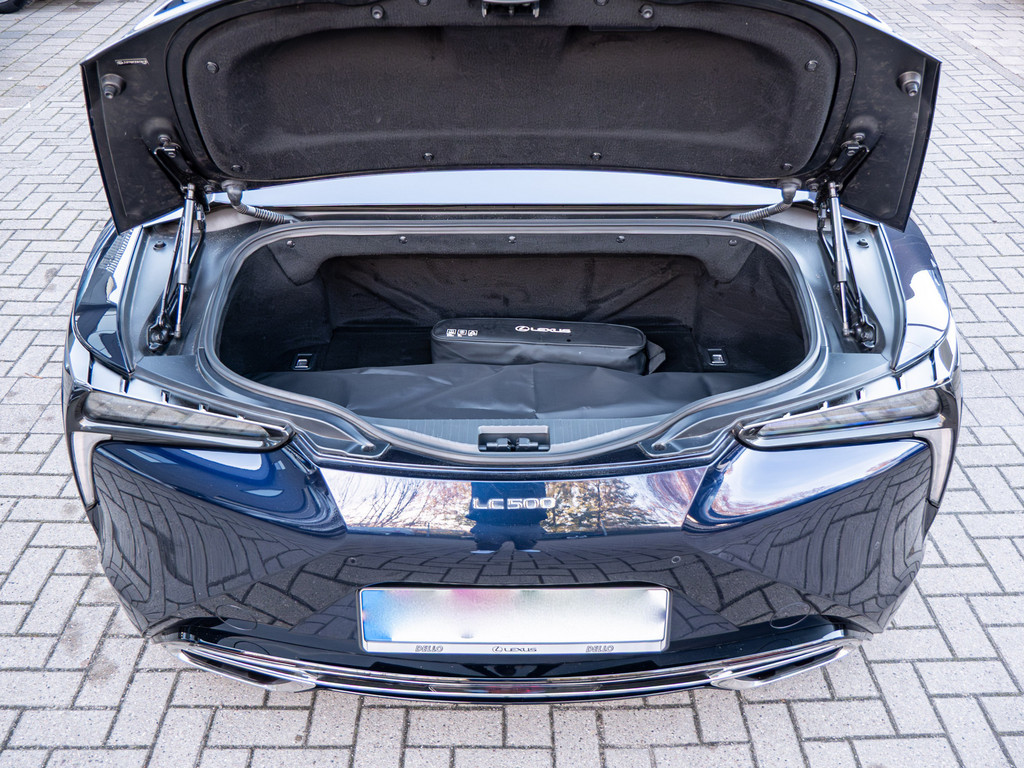 Fahrzeugansicht LEXUS LC 500 Cabrio Bespoke Build - Bild 10