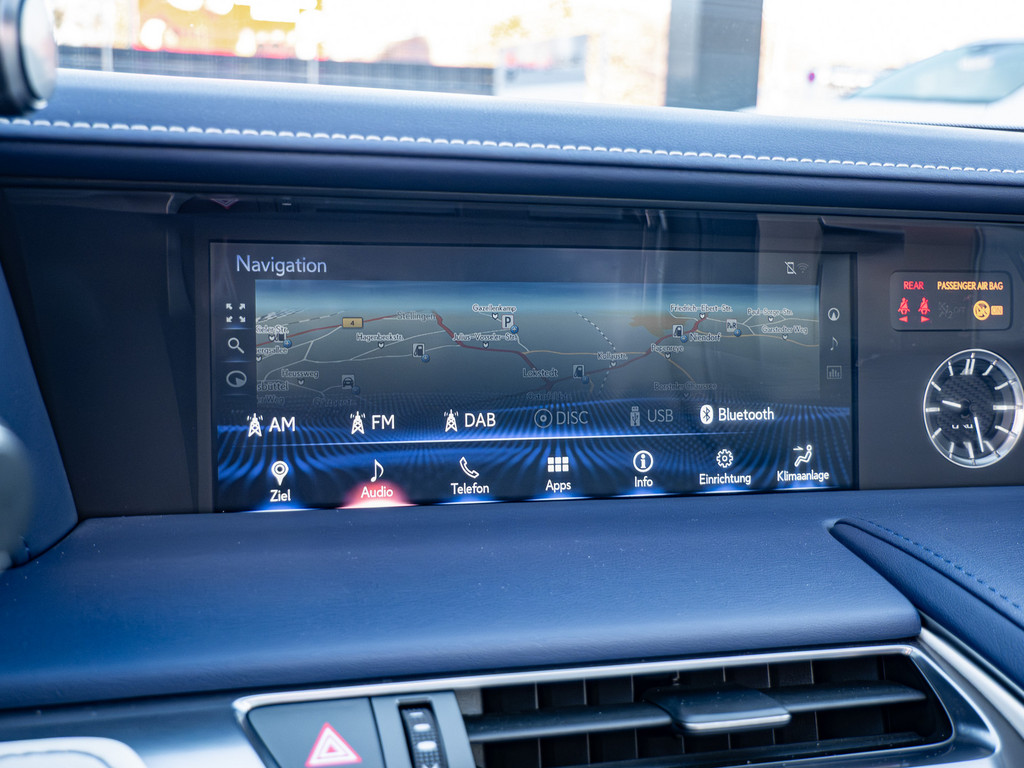 Fahrzeugansicht LEXUS LC 500 Cabrio Bespoke Build - Bild 16