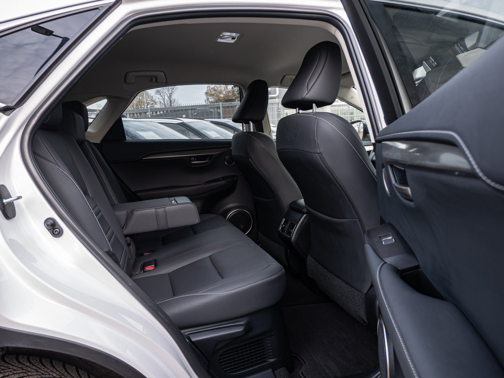 Fahrzeugansicht LEXUS NX 300h Style Edition - Bild 4