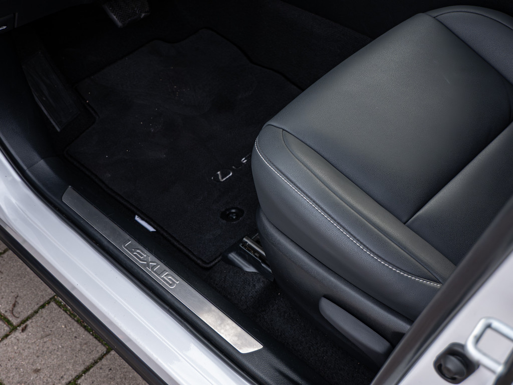 Fahrzeugansicht LEXUS NX 300h Style Edition - Bild 31