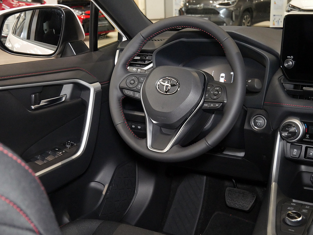 Fahrzeugansicht TOYOTA RAV4 2.5 Plug-in Hybrid 4x4 Teamplayer - Bild 5