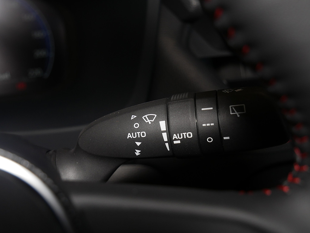 Fahrzeugansicht TOYOTA RAV4 2.5 Plug-in Hybrid 4x4 Teamplayer - Bild 27