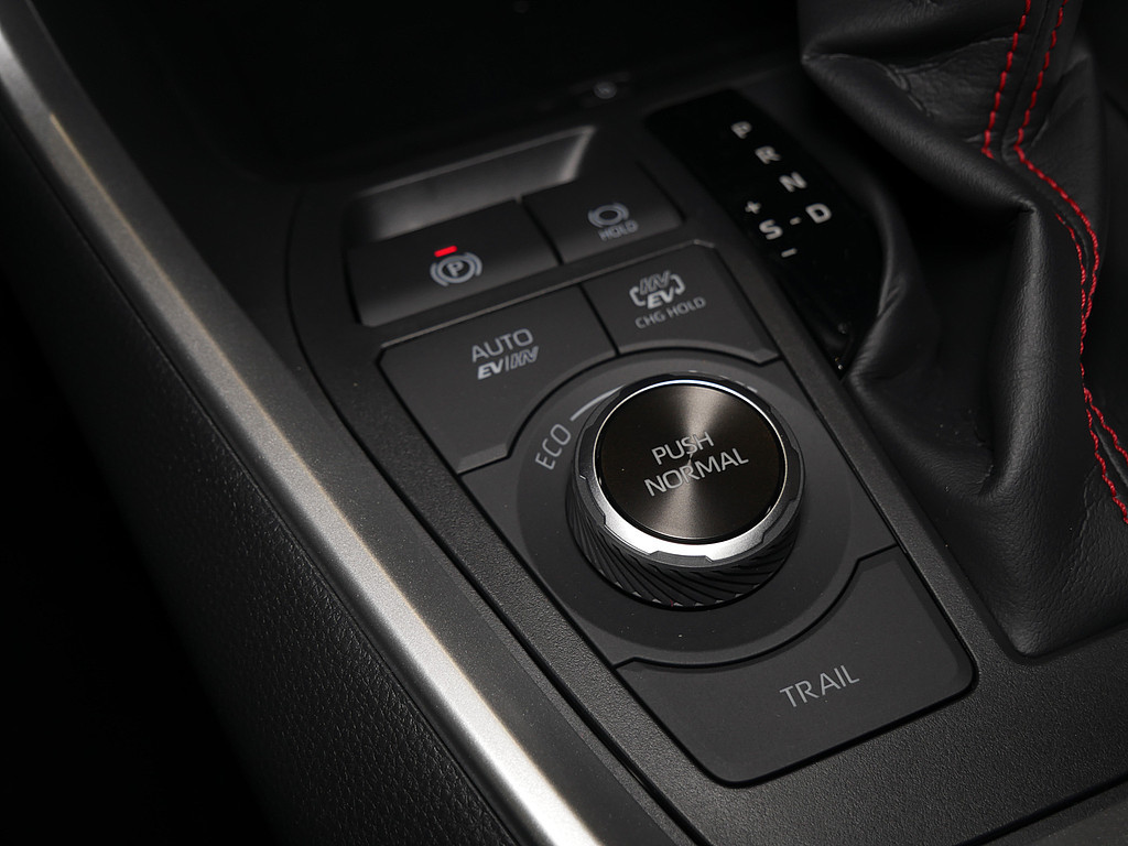 Fahrzeugansicht TOYOTA RAV4 2.5 Plug-in Hybrid 4x4 Teamplayer - Bild 29