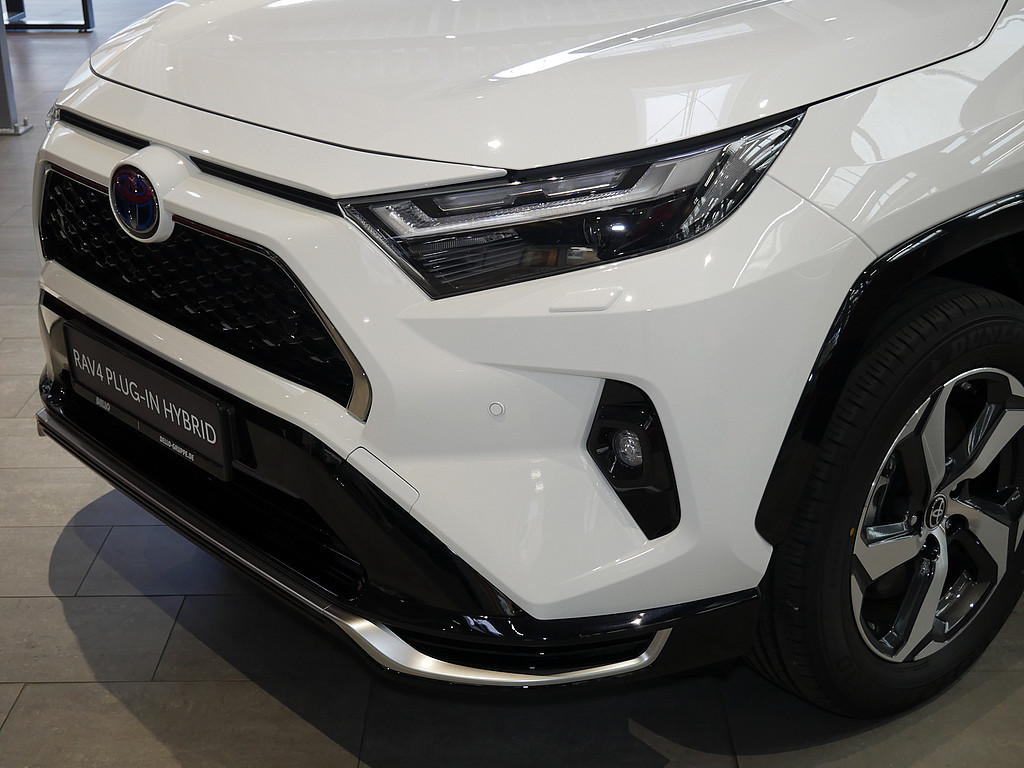 Fahrzeugansicht TOYOTA RAV4 2.5 Plug-in Hybrid 4x4 Teamplayer - Bild 37