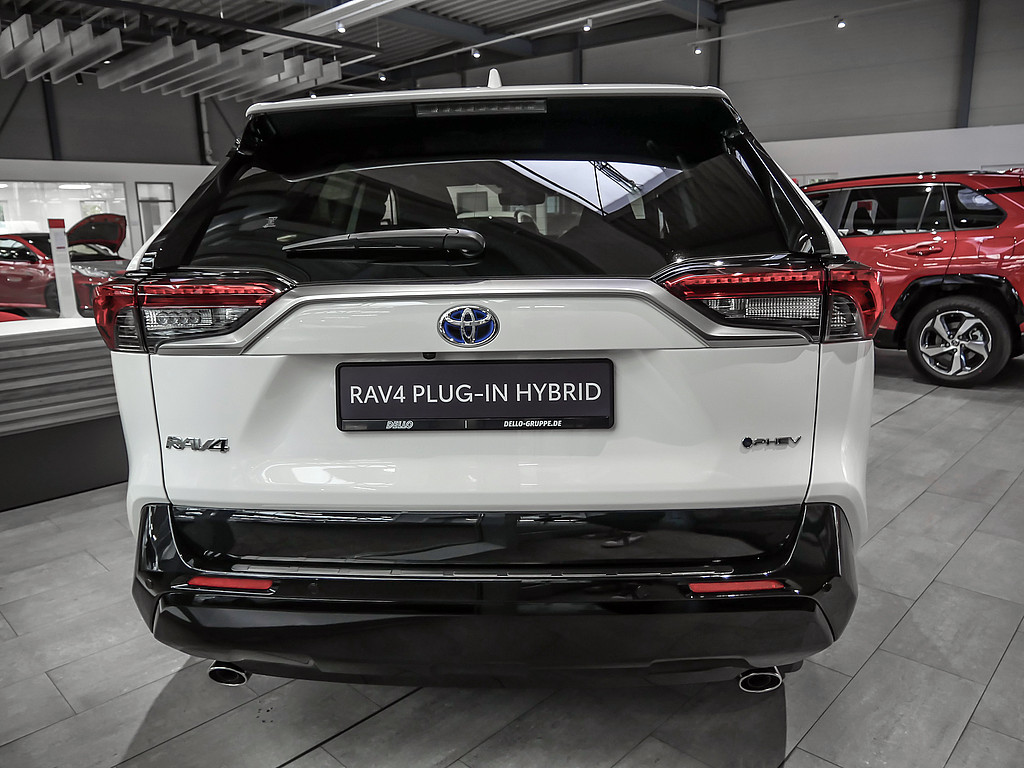 Fahrzeugansicht TOYOTA RAV4 2.5 Plug-in Hybrid 4x4 Teamplayer - Bild 45
