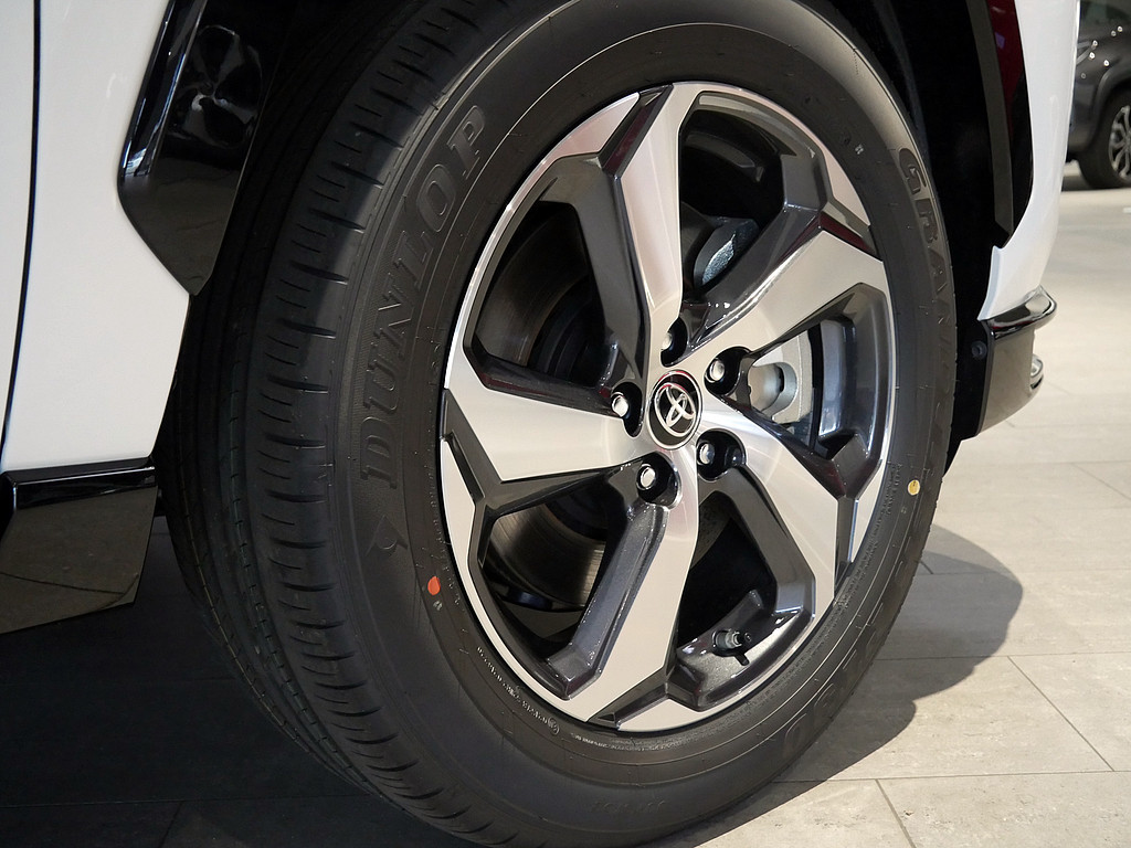 Fahrzeugansicht TOYOTA RAV4 2.5 Plug-in Hybrid 4x4 Teamplayer - Bild 46