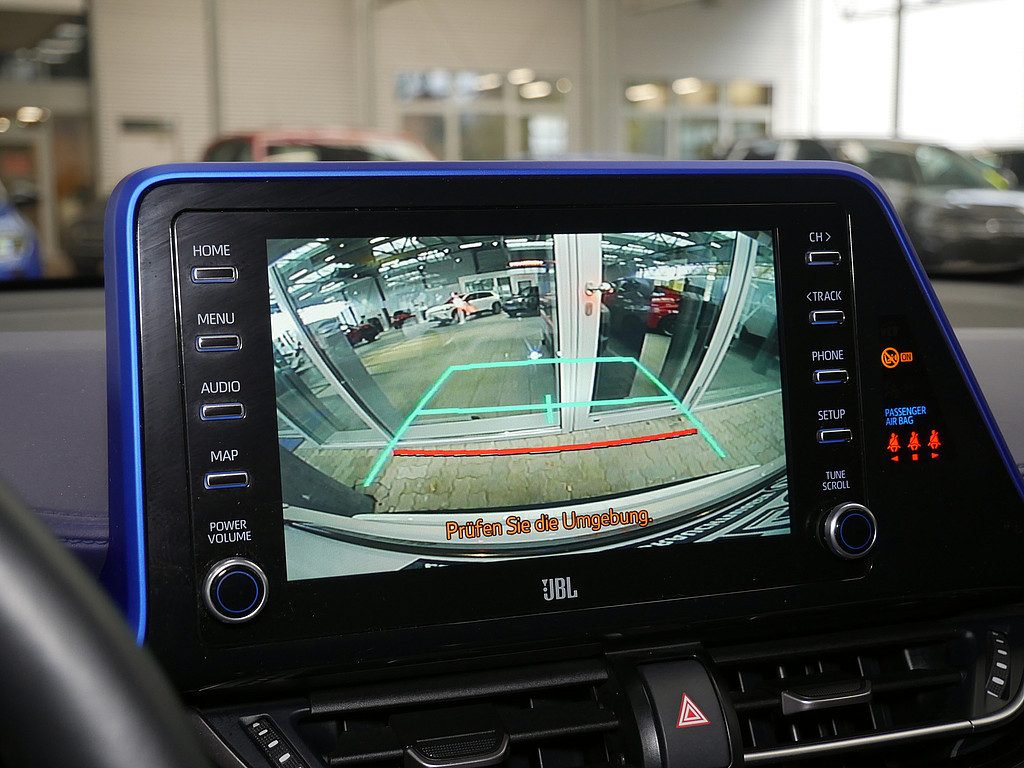 Fahrzeugansicht TOYOTA C-HR 2.0 Hybrid Style Selection - Bild 10