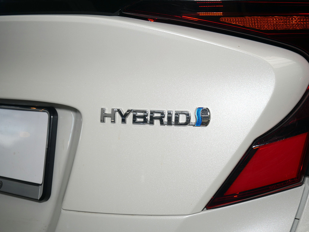 Fahrzeugansicht TOYOTA C-HR 2.0 Hybrid Style Selection - Bild 33