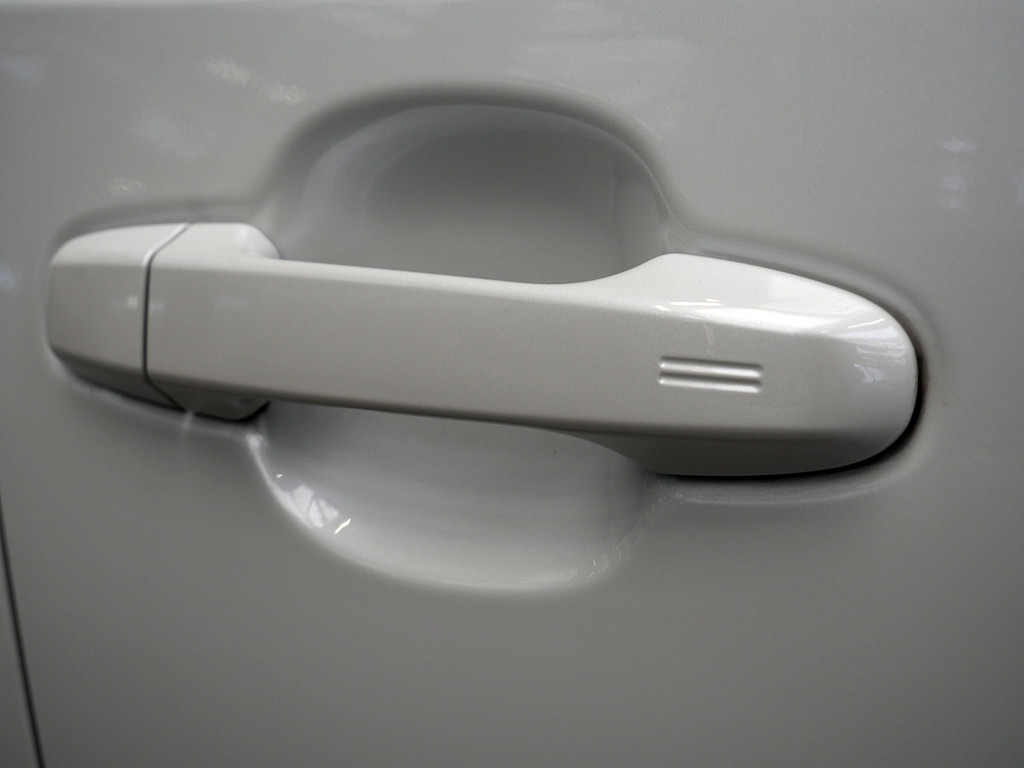 Fahrzeugansicht TOYOTA C-HR 2.0 Hybrid Style Selection - Bild 40