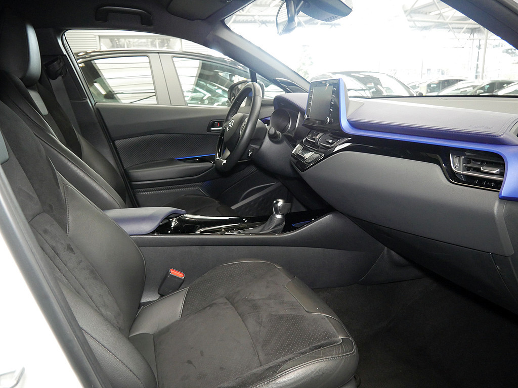 Fahrzeugansicht TOYOTA C-HR 2.0 Hybrid Style Selection - Bild 41