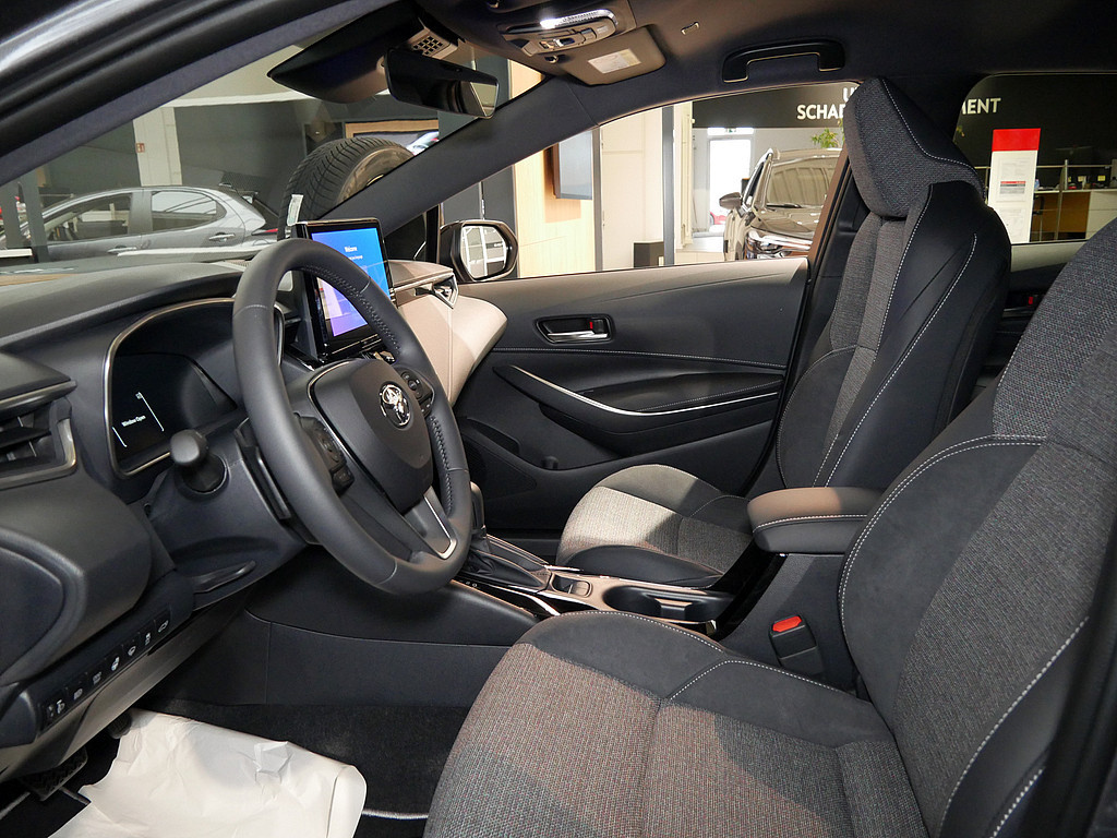 Fahrzeugansicht TOYOTA Corolla Touring Sports 2.0 Hybrid Teamplayer - Bild 9