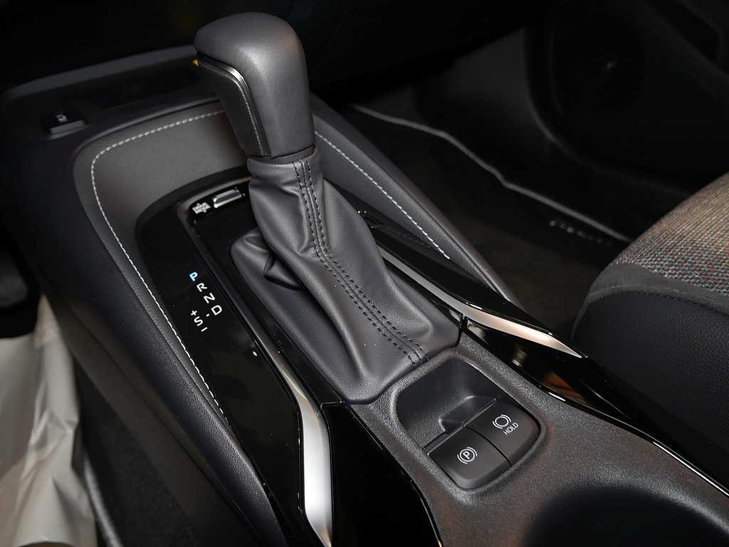 Fahrzeugansicht TOYOTA Corolla Touring Sports 2.0 Hybrid Teamplayer - Bild 20