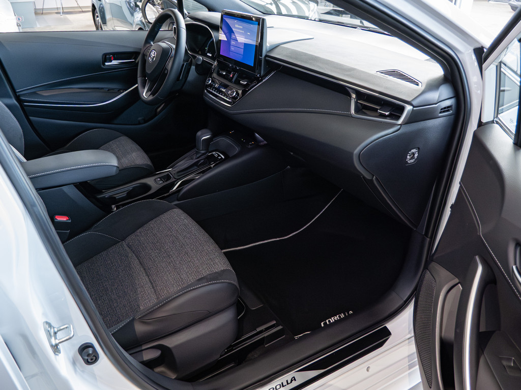 Fahrzeugansicht TOYOTA Corolla Touring Sports 2.0 Hybrid Teamplayer - Bild 3