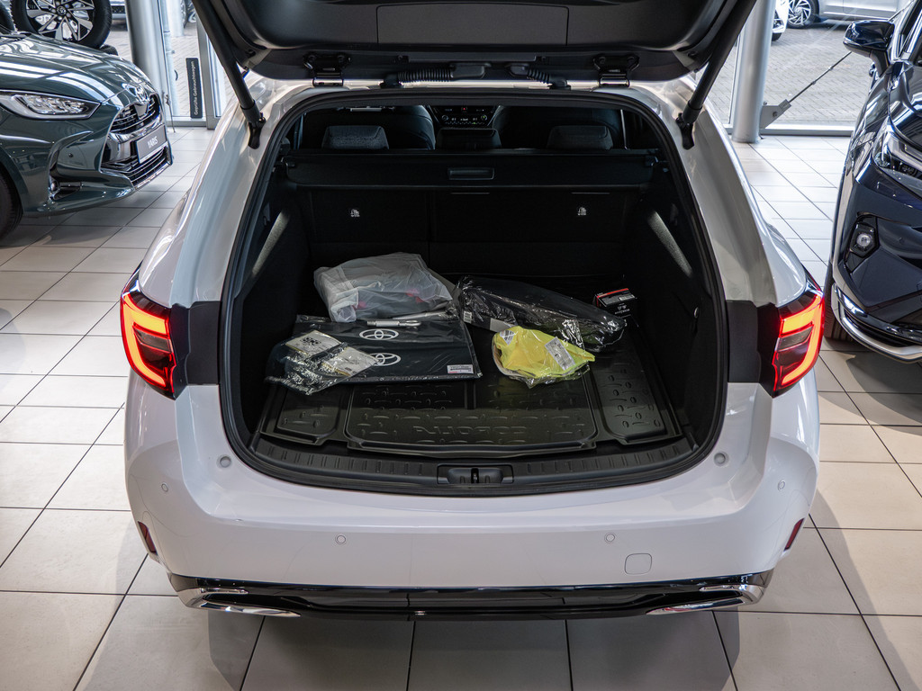 Fahrzeugansicht TOYOTA Corolla Touring Sports 2.0 Hybrid Teamplayer - Bild 8