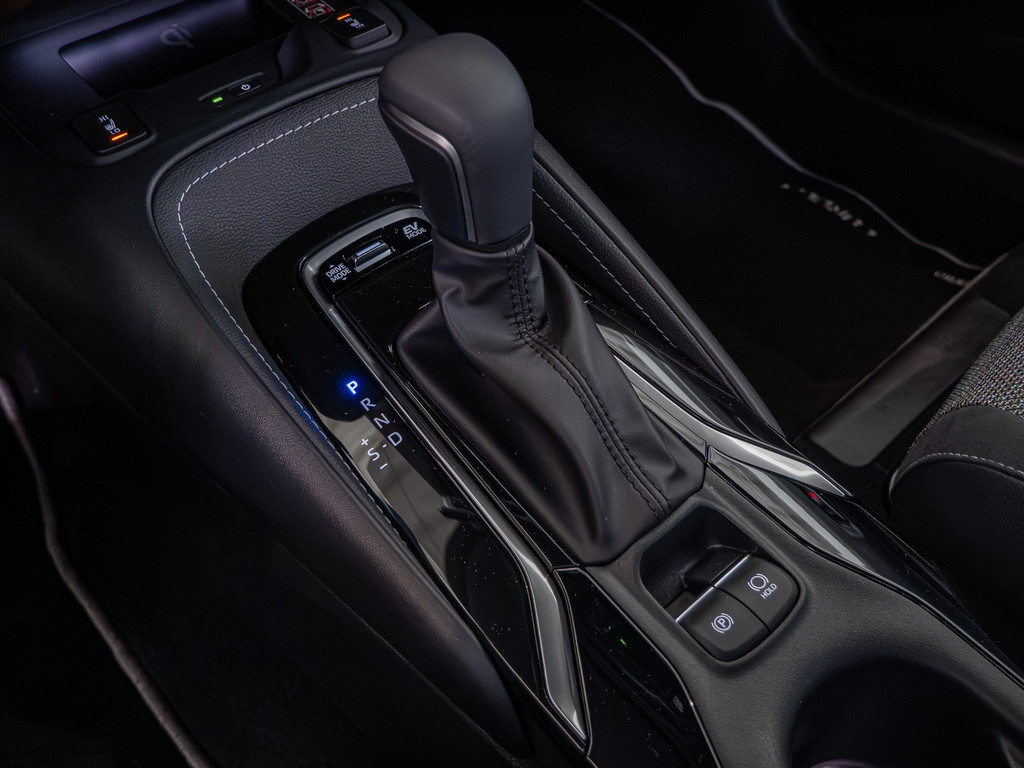 Fahrzeugansicht TOYOTA Corolla Touring Sports 2.0 Hybrid Teamplayer - Bild 18