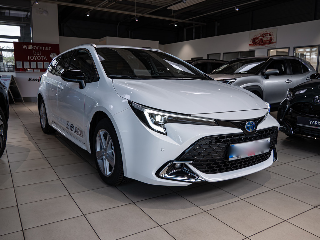 Fahrzeugansicht TOYOTA Corolla Touring Sports 2.0 Hybrid Teamplayer - Bild 23